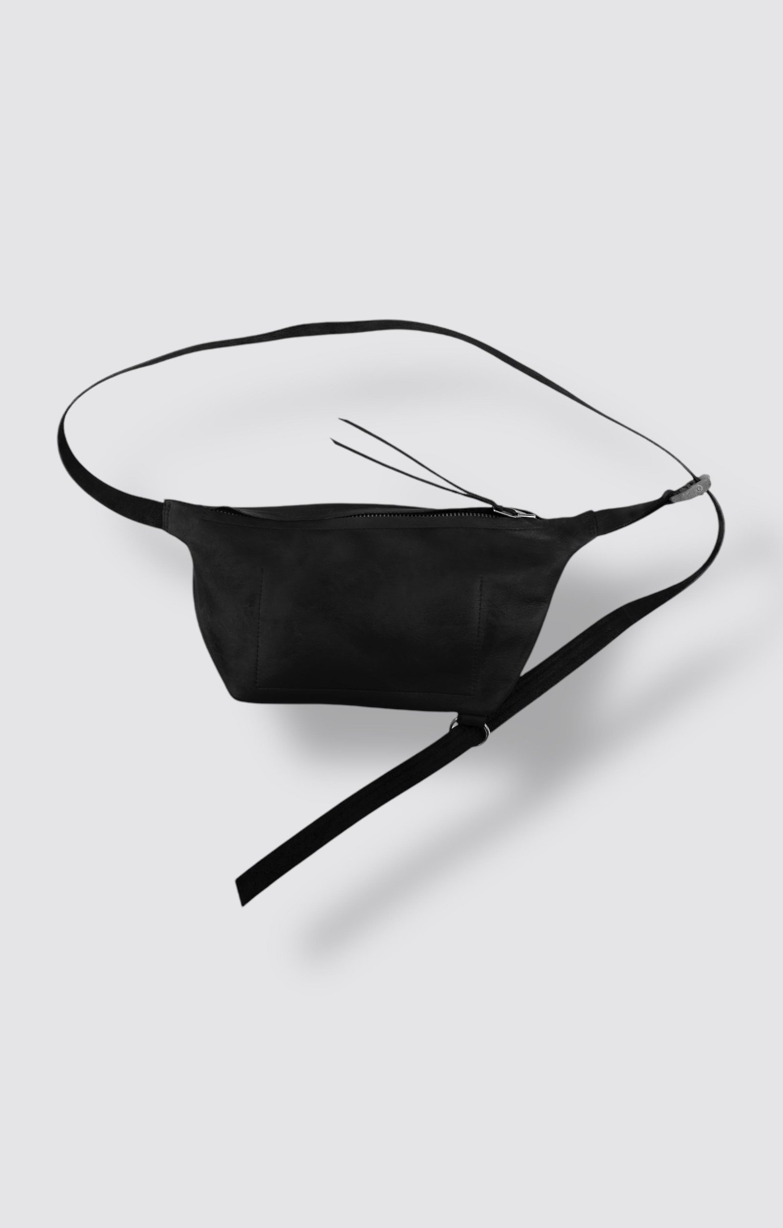 werk 11 - leather crossbody bag | werkschwarz - avant garde 
